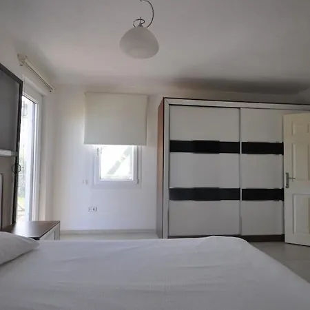 Sleeps 7 With Pool Air Con And Wifi Villa Gundogan (Bodrum)